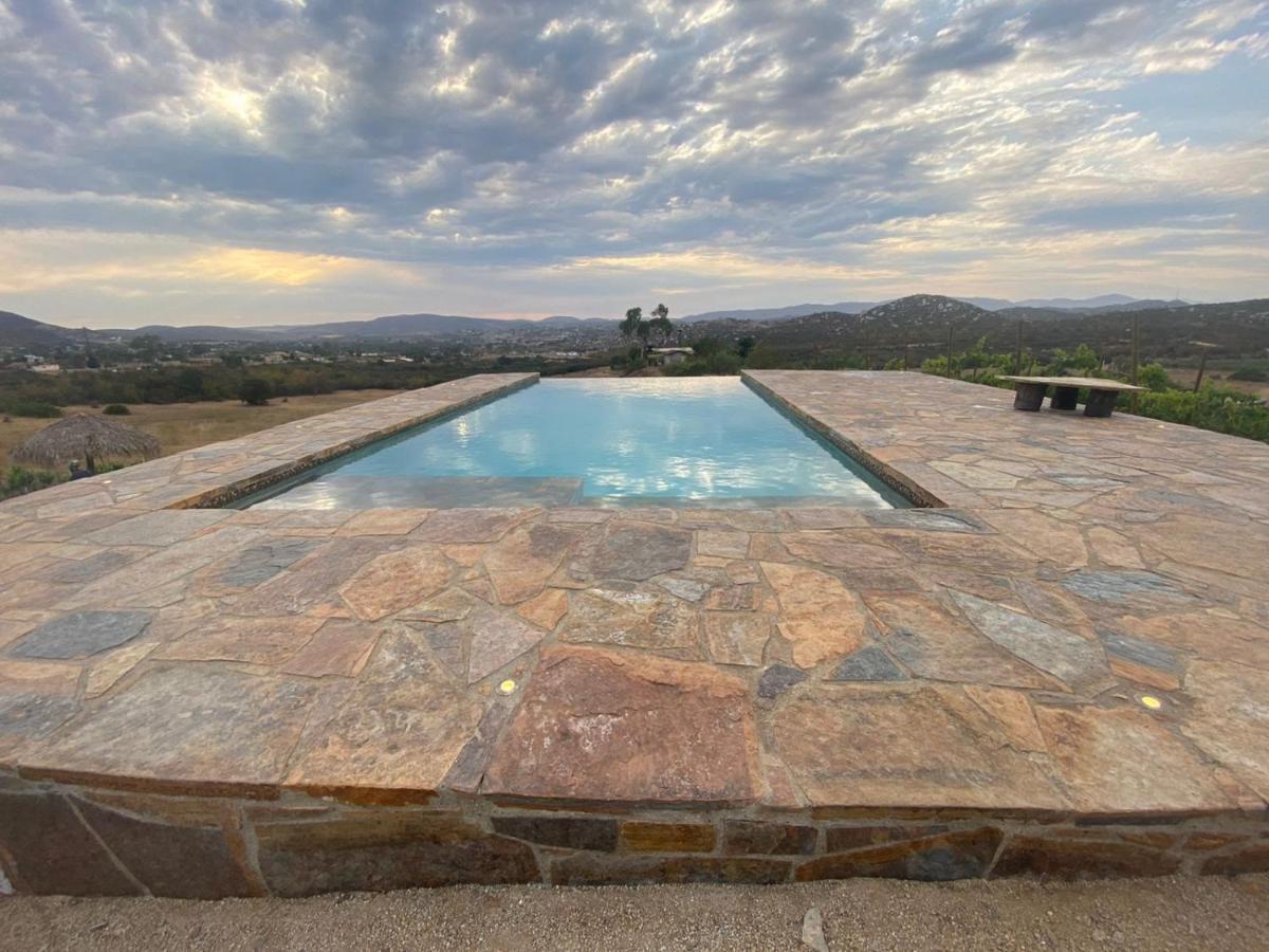 Suites Nativo - Beautiful Vineyard & Valley View บาเย เด กัวลาลูเป ภายนอก รูปภาพ